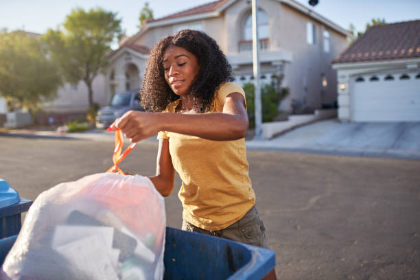 Best Commercial Junk Removal  in Oskaloosa, KS