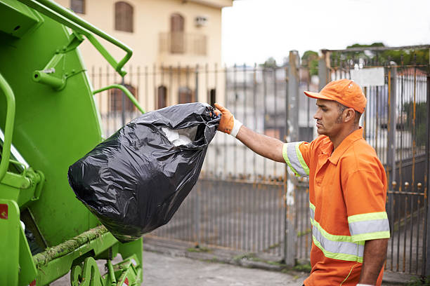 Best Yard Cleanup Services  in Oskaloosa, KS